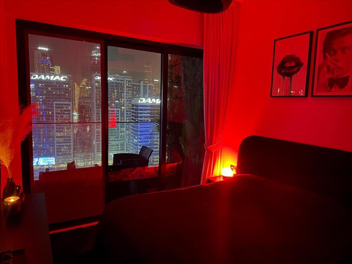 Elegant & Luxury 2Br Apartment Burj And Canal View Sabkhah Exterior photo