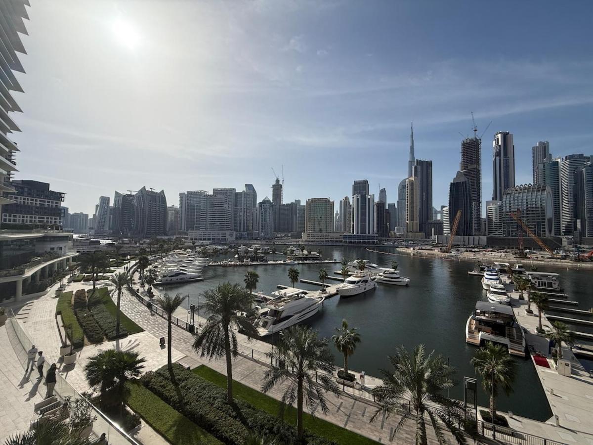 Elegant & Luxury 2Br Apartment Burj And Canal View Sabkhah Exterior photo