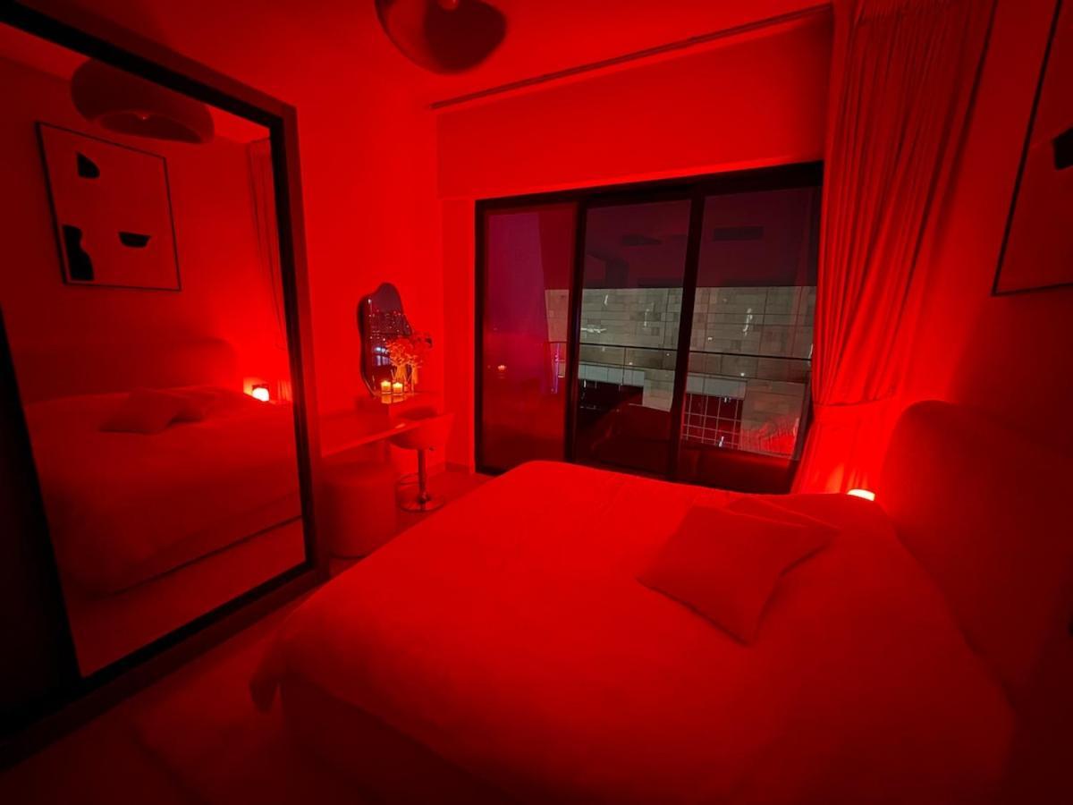 Elegant & Luxury 2Br Apartment Burj And Canal View Sabkhah Exterior photo