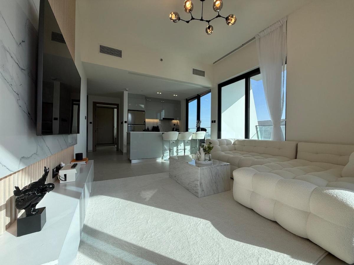 Elegant & Luxury 2Br Apartment Burj And Canal View Sabkhah Exterior photo