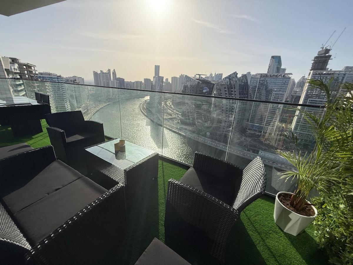 Elegant & Luxury 2Br Apartment Burj And Canal View Sabkhah Exterior photo